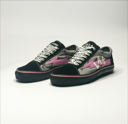 Revenge Woman Life a Beach Black Pink Low Top