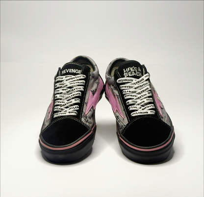 Revenge Woman Life a Beach Black Pink Low Top